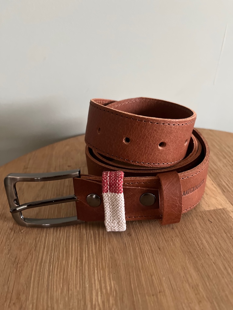 Riem detail postzak Riem detail postzak